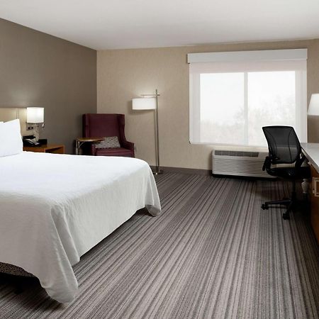 Hilton Garden Inn Roseville Εξωτερικό φωτογραφία