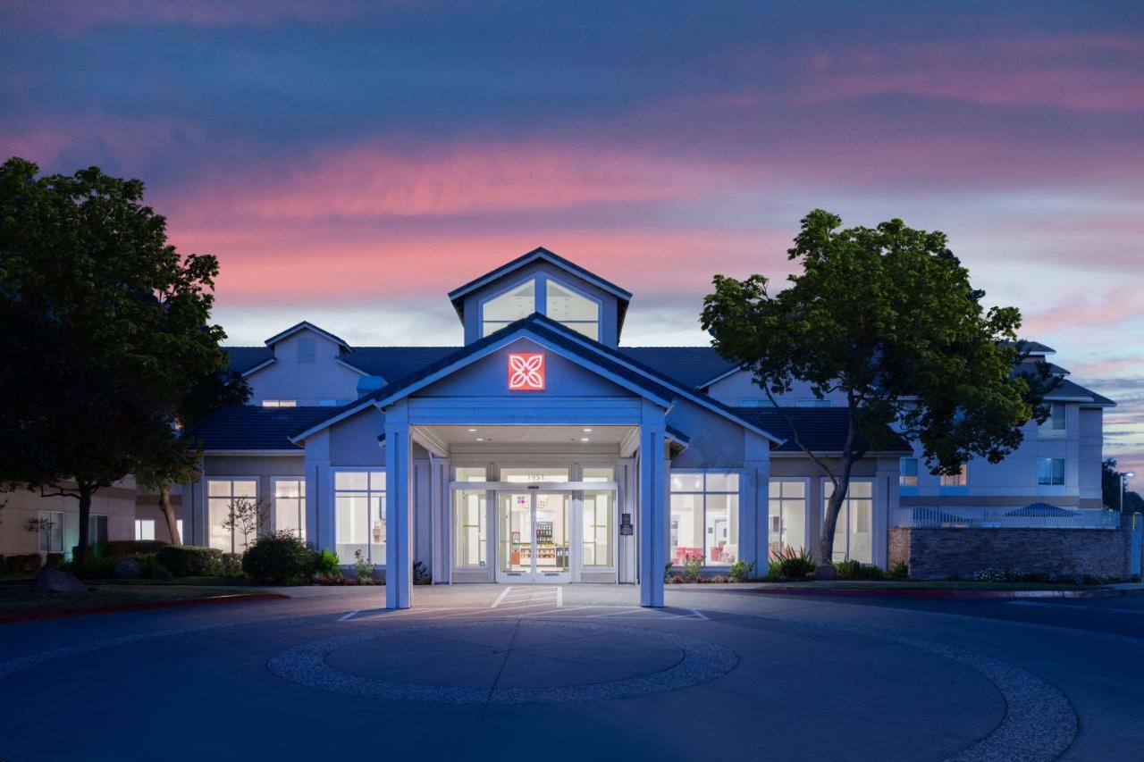 Hilton Garden Inn Roseville Εξωτερικό φωτογραφία