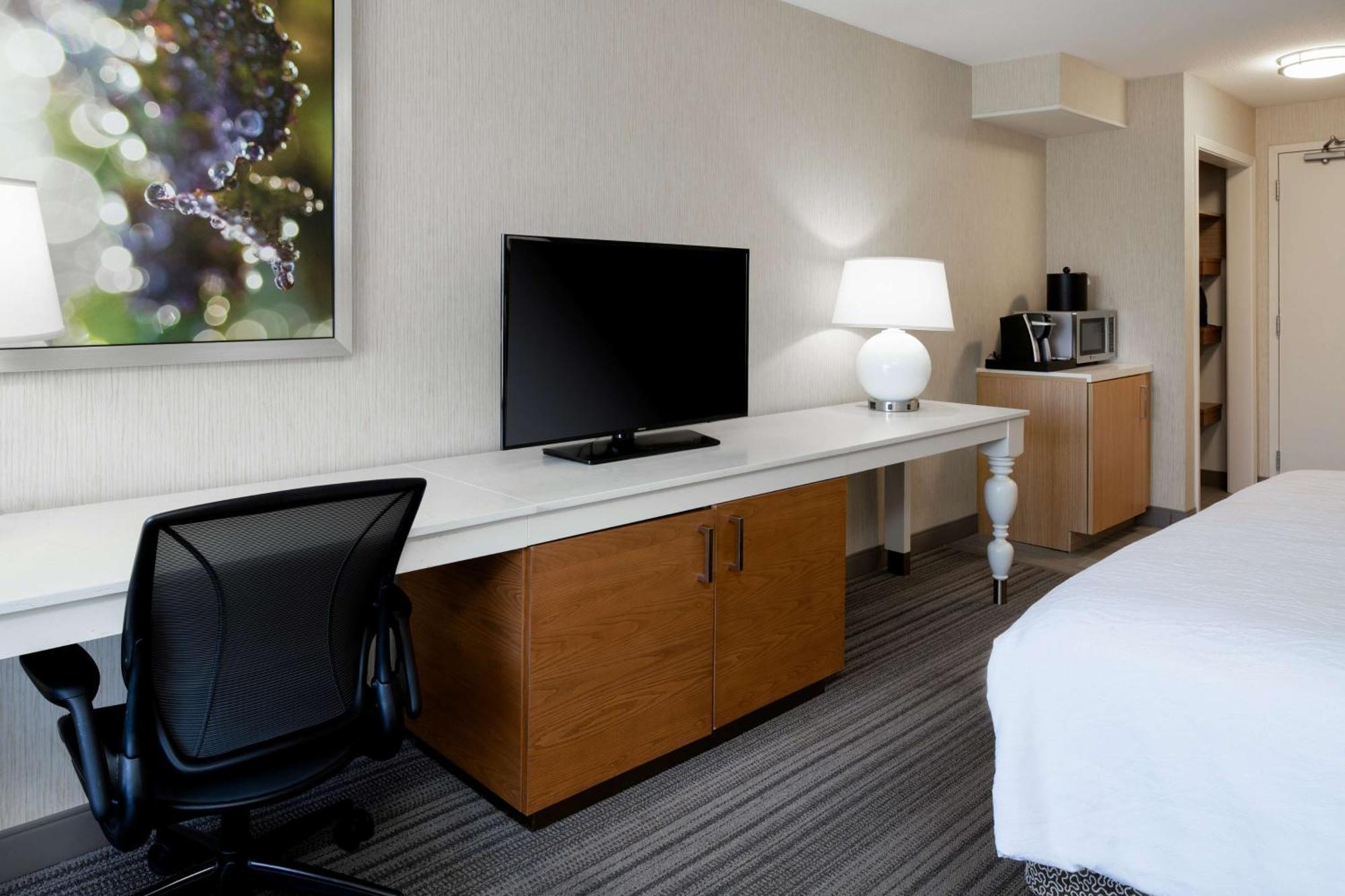 Hilton Garden Inn Roseville Εξωτερικό φωτογραφία