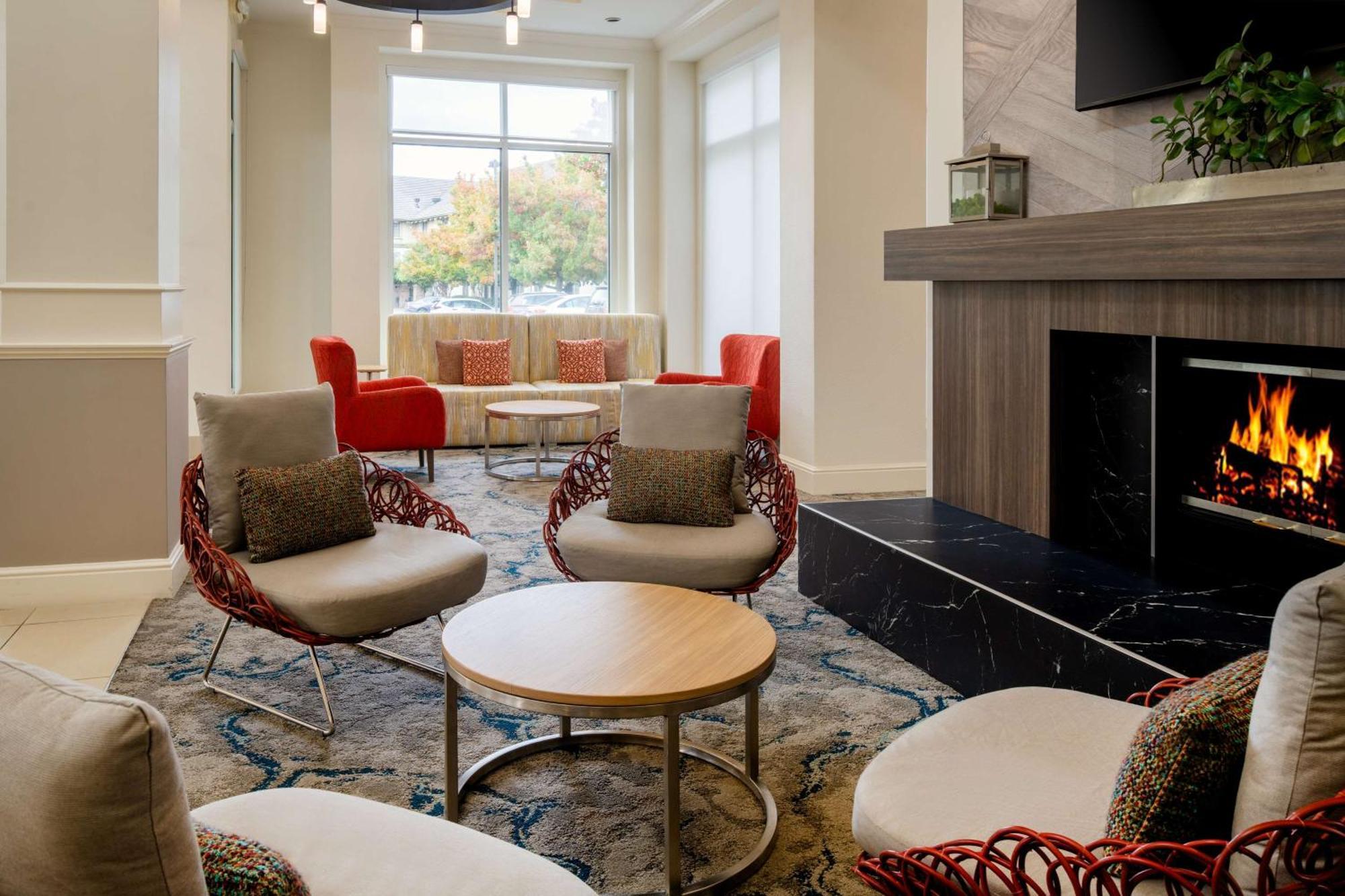 Hilton Garden Inn Roseville Εξωτερικό φωτογραφία